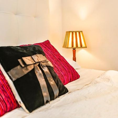 Ghat Apartments Montroig Sitges Esterno foto
