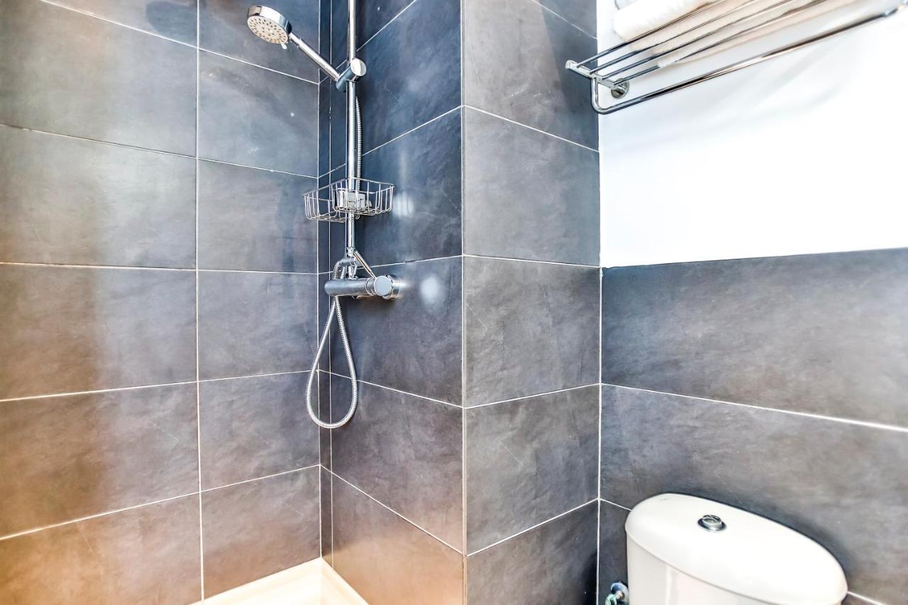 Ghat Apartments Montroig Sitges Esterno foto
